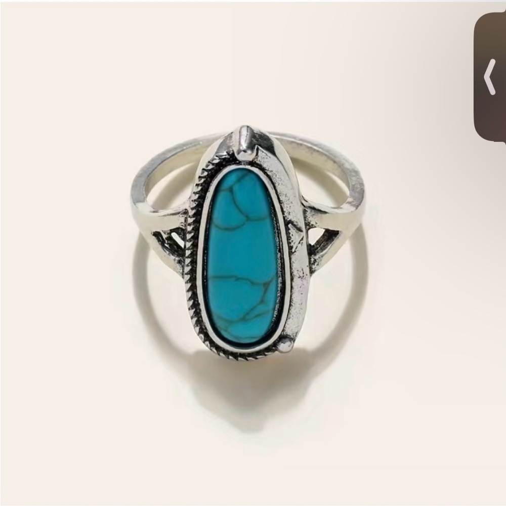 Elegant Silver and Turquoise Ring fits size 7/8 - Picture 3 of 3